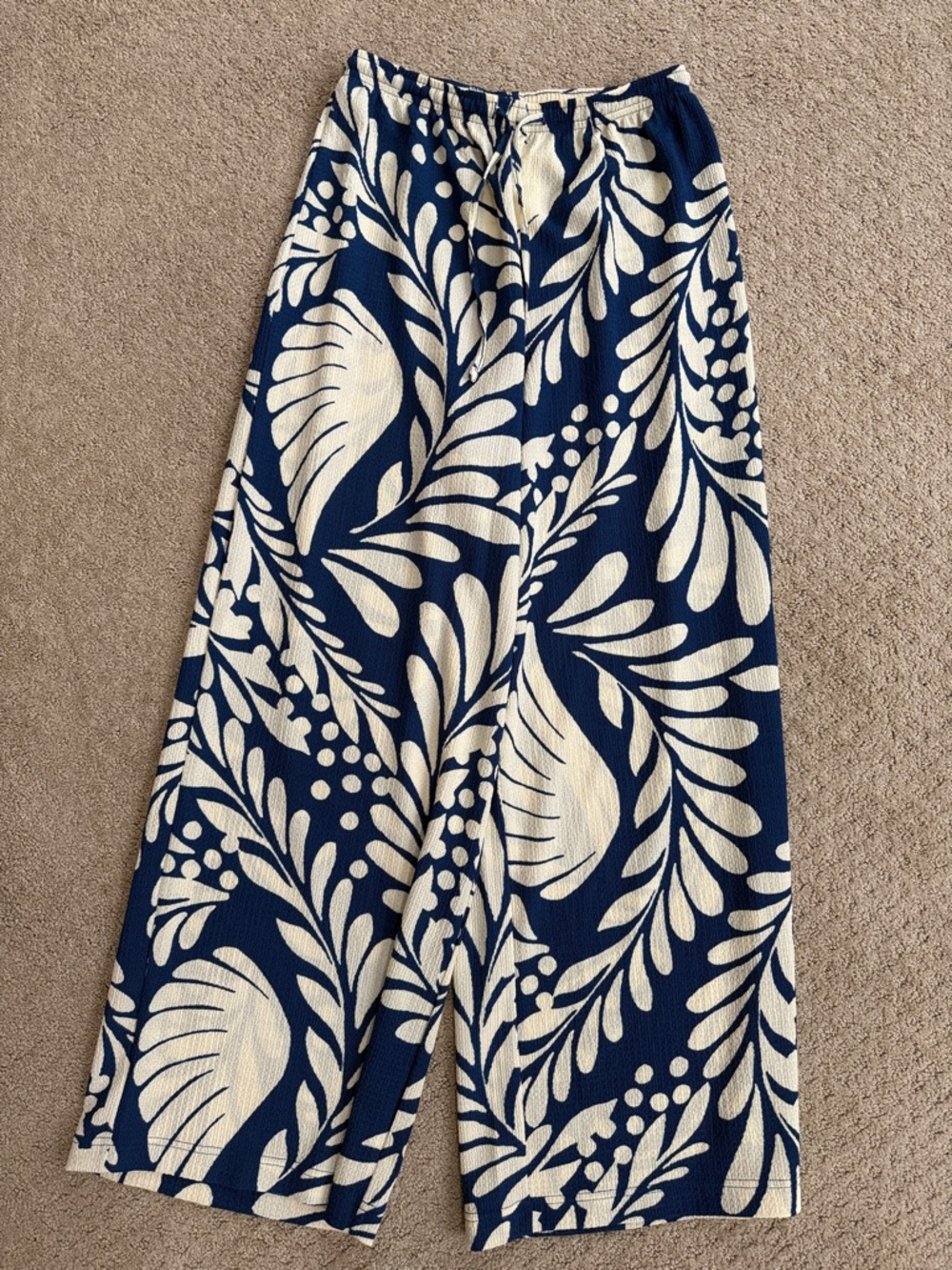 Blue & White Printed Wide Leg Pants | Resort Vacation Pants | Size S